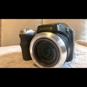 FUJIFILM Fineprix S8100